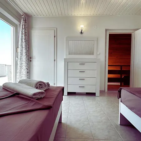 In With Sea View, Terrace, Air Conditioning, Wifi 5026-3 * Murter