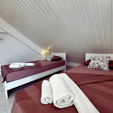 Apartment In With Sea View, Terrace, Air Conditioning, Wifi 5026-3 Murter