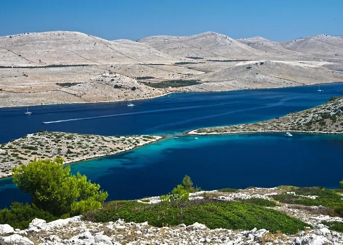 Appartement In With Sea View, Terrace, Air Conditioning, Wifi 5026-3 Murter