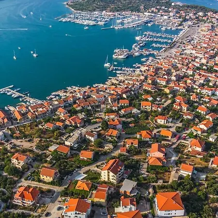 In With Sea View, Terrace, Air Conditioning, Wifi 5026-3 * Murter